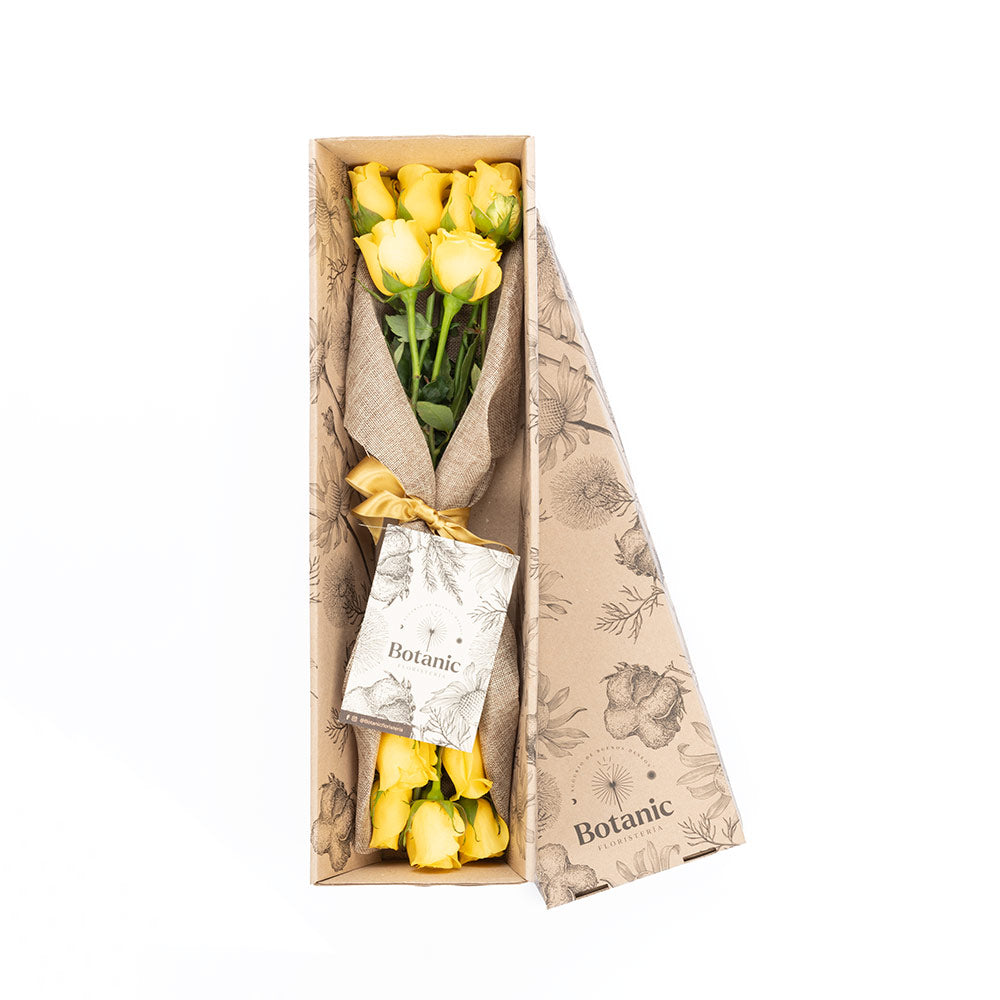 Box of 12 roses